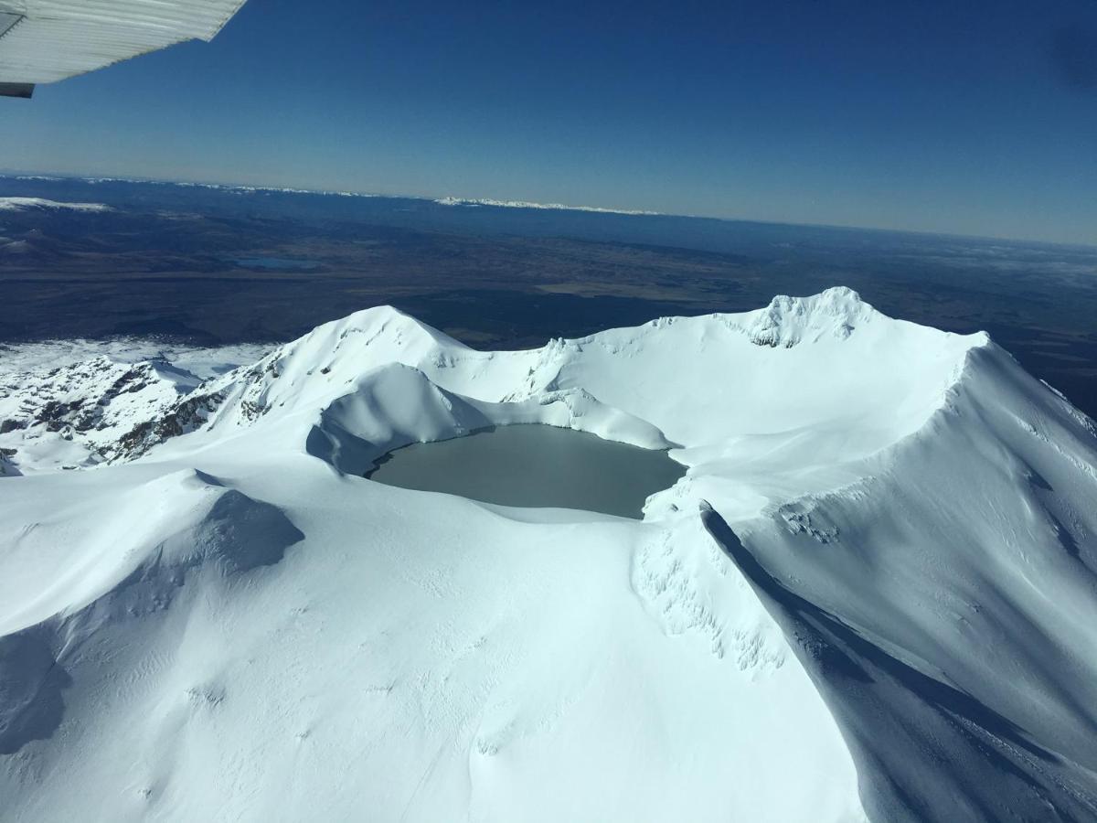 National Park Alpine Lodge エクステリア 写真